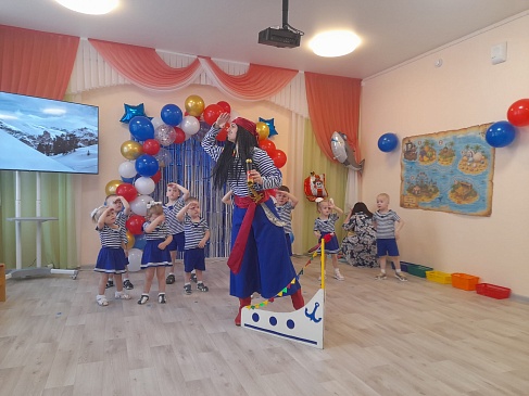 Вологодский филиал «СОГАЗ-Мед» встретил 1 июня в Вологодском центре помощи детям, новости, пресс-релизы, статьи, «СОГАЗ-Мед», омс